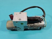 Pompka pozostałe Mercedes W251 2518000148