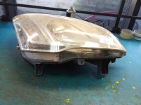 Reflektor prawy lampa przód Citroen Berlingo II EUROPA 9677201980