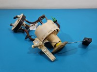 pompka Pompa paliwa Audi A4 B5 1.6 8v 8D0201319 Producent części: Audi, 4 PIN