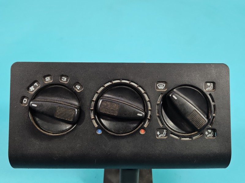 Konsola panel nawiewu Vw Caddy II 1H0819045C