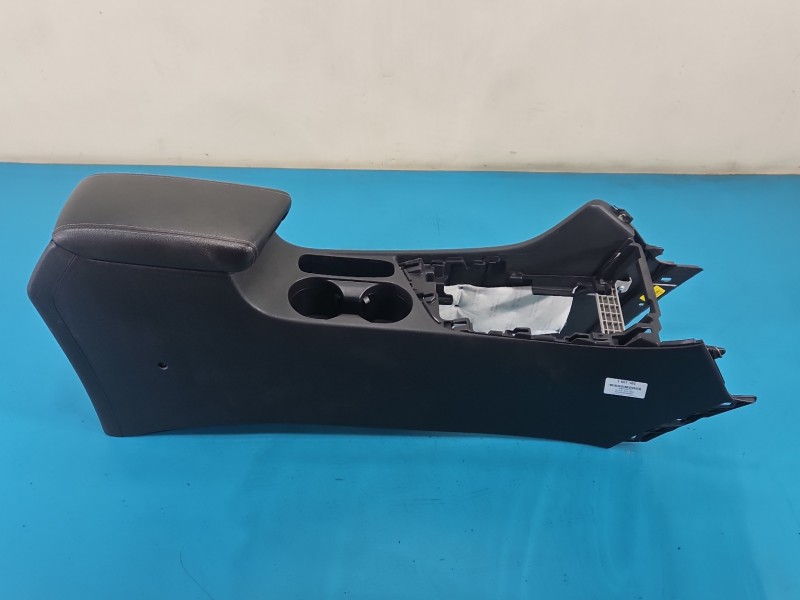 Podłokietnik TUNEL Kia Niro I 16-22 EUROPA