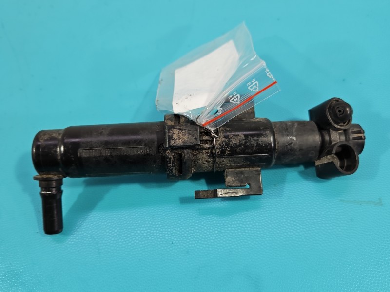 Spryskiwacz reflektora prawy BMW F01 7178744