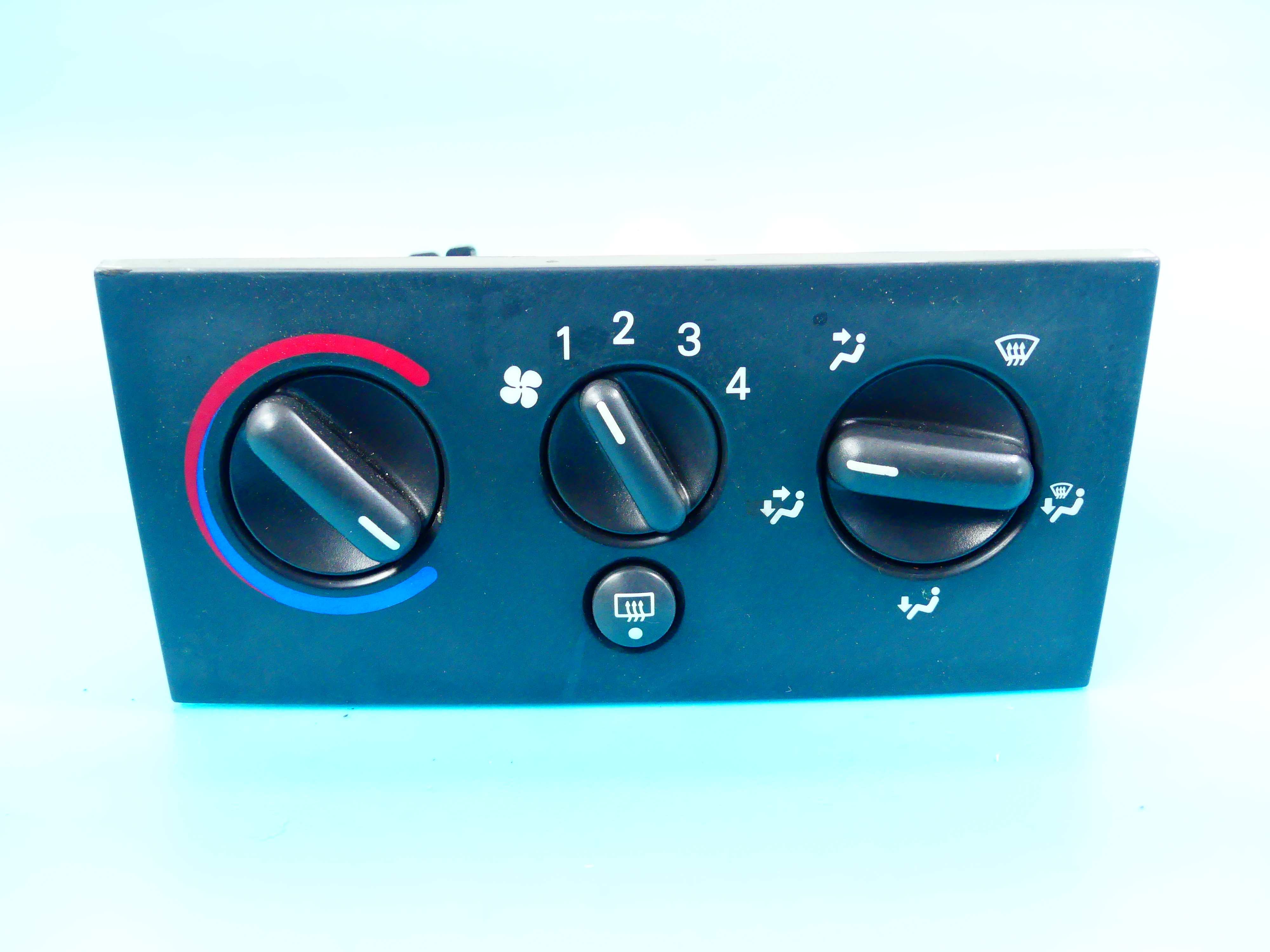 Panel nawiewu Opel Meriva A 93329466 Panel nawiewu Opel Meriva A 93329466