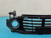Zaślepka kratka zderzaka środkowa atrapa Renault Clio IV 12-20
