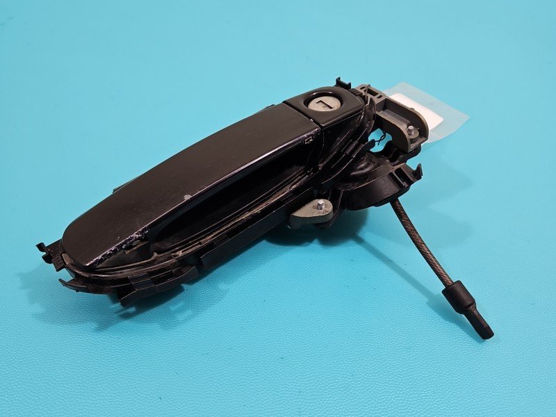 Klamka przód lewa zewnętrzna Audi A4 B7