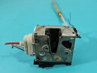 Zamek przód lewy 8D1837015F Audi A8 D2 EUROPA Producent części: Audi