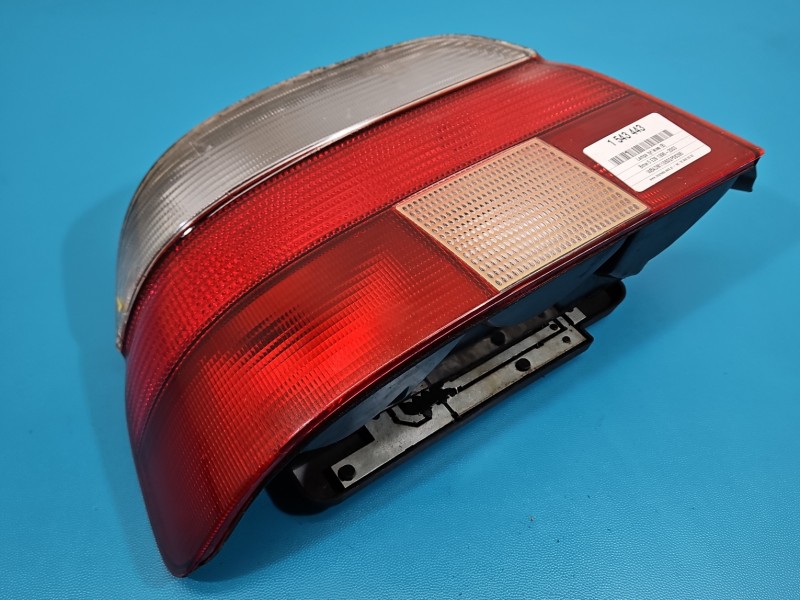 Lampa tył lewa Bmw e39 sedan Producent części: BMW, delikatnie pęknięta 95-00 EUROPA