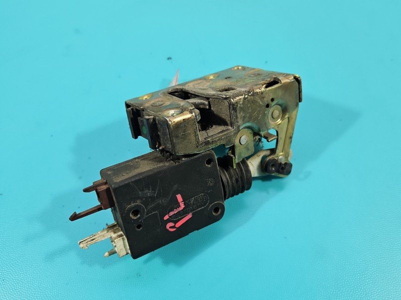 Zamek przód lewy Citroen Saxo EUROPA CITROEN, 3+2pin Brak numeru Zamek przód lewy Citroen Saxo EUROPA CITROEN, 3+2pin Brak numeru