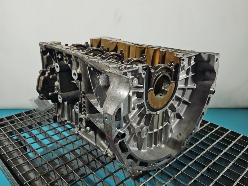 Blok silnika Mercedes GLA X156 13-19 270910 1.6 T