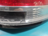 Lampa tył prawa Producent części: OPEL, odpryski odbłyśnika Opel Zafira B HB