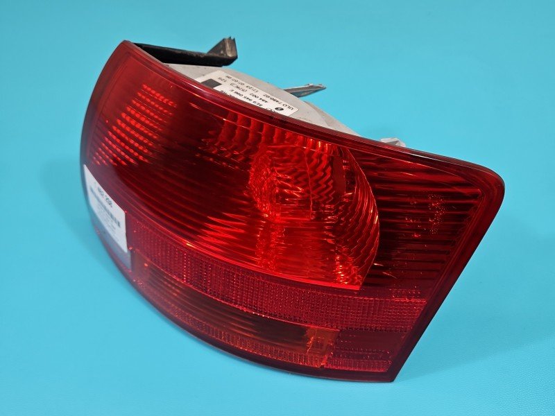 Lampa tył prawa Audi A4 B7 kombi Lampa tył prawa Audi A4 B7 kombi