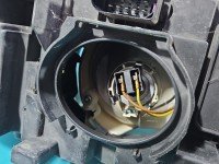 Reflektor prawy lampa przód Audi A4 B7 EUROPA