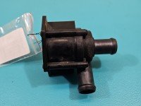 Pompka obiegu wody pompa AUDI Q5 08- 2.0 tdi (CGL) 8K0965561A