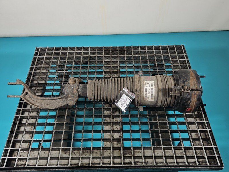 Amortyzator przód prawy przedni AUDI A6 C7