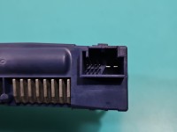 Siłownik klapy prawy teleskop AUDI Q5 08- 8R0827852