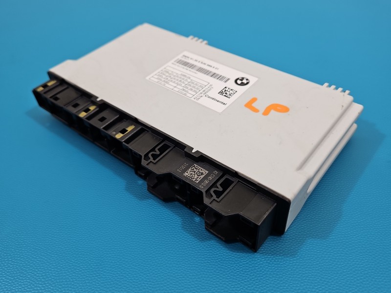 Sterownik moduł BMW iX3 G08 6988901, 61.355A36988.901, A2-C738-8815-4-00 Producent części: BMW, LEWY PRZÓD FOTELA