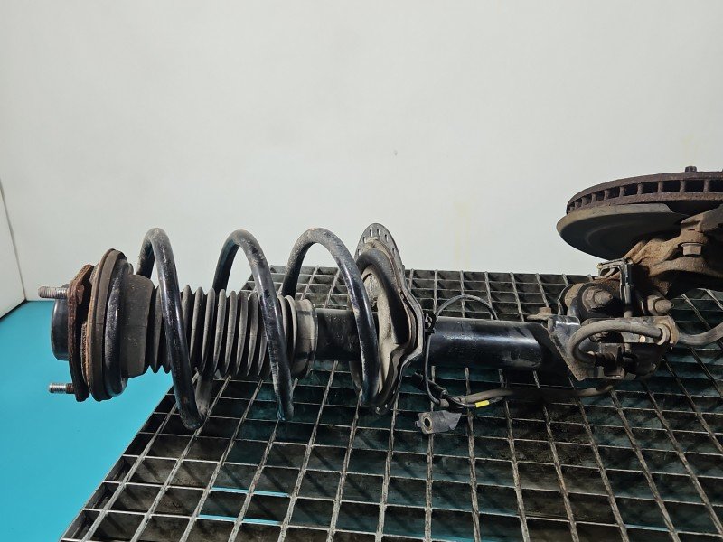 Amortyzator przód lewy przedni Mitsubishi Outlander III 12-