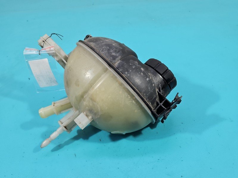 Zbiorniczek Zbiornik wyrównawczy Mercedes GLK X204 08- 2.2 CDI