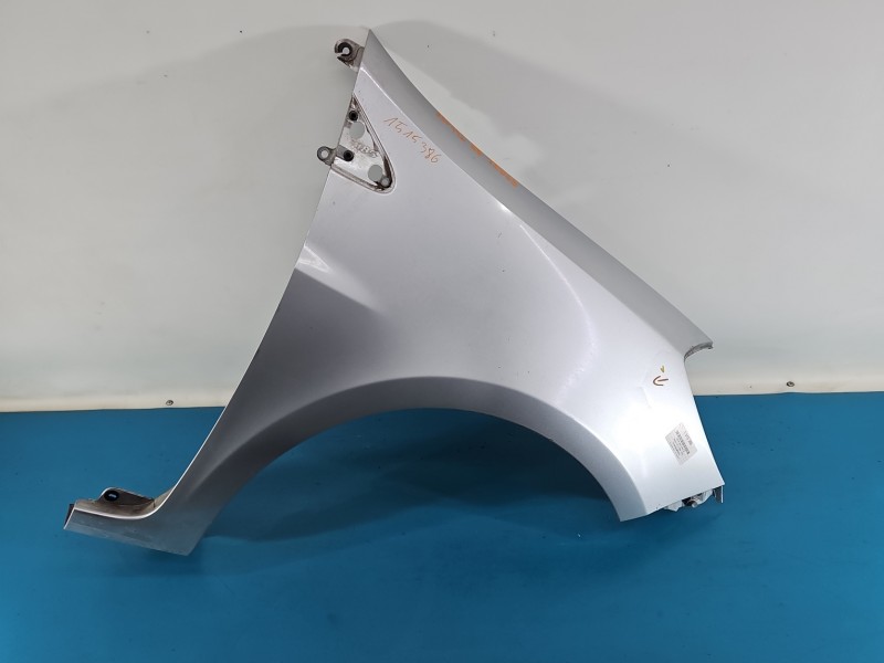 Błotnik przód prawy Renault Clio III TED69