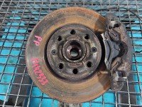 Zwrotnica prawa piasta przód 1.4 16V Opel Corsa E