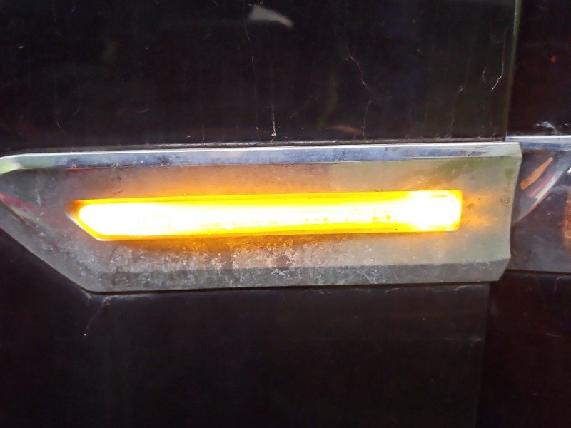 Kierunkowskaz przód lewy BMW F01 7203371