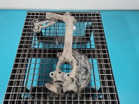 Zwrotnica lewa piasta przód 2.0 tdi (BRE) Audi A4 B7