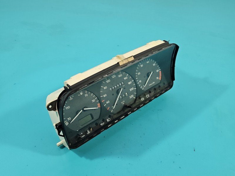 Licznik Vw Passat B4 3A0919059 1.8 jedn EUROPA