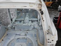 Pas tylny podłoga bagażnika Ford Escape III 12- wanna kombi ćwiartka