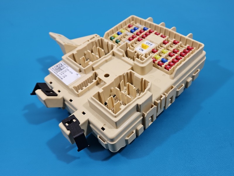 Skrzynka bezpieczników Kia Stinger 91951-J5190