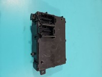 Skrzynka bezpieczników Opel Meriva B 13349932