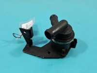 Pompka obiegu wody pompa AUDI A4 B8 2.0 tdi Cag 03L965561A