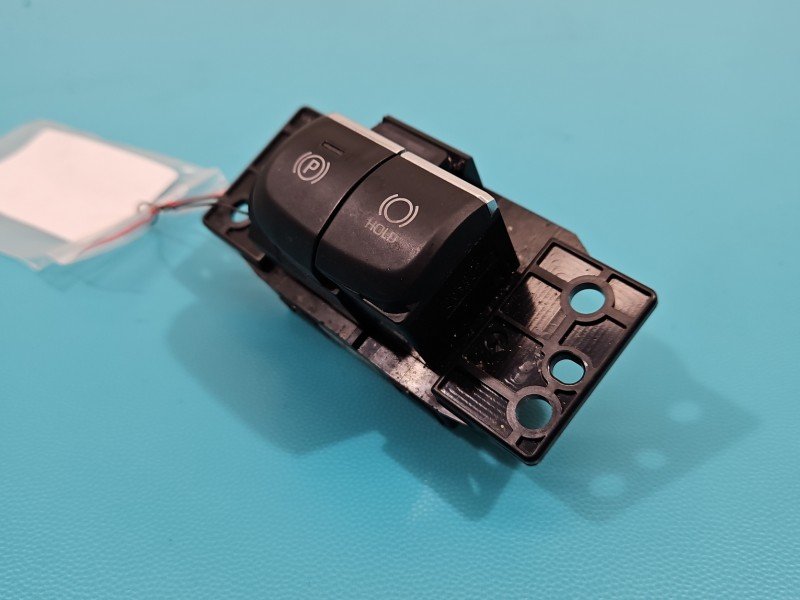 Przełącznik hamulca ręcznego Toyota Corolla E21 19- 75K815