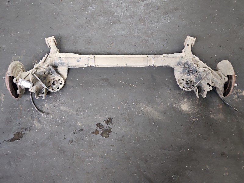 Tylna belka oś tył HYUNDAI i20 II 14-20 1.2 16V Tylna belka oś tył HYUNDAI i20 II 14-20 1.2 16V