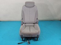 Fotel tył lewy III rząd tylny Kia Carnival II 05-14 3 rząd