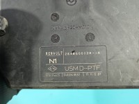 Komputer Sterownik silnika 8200847021, 8200751451, MEC92-280 Renault Laguna III 2.0 16V (M4R704)