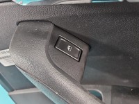 Tapicerka drzwi tył prawa boczek Skoda Octavia III 5E9867024M