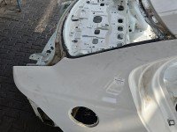 Błotnik tył prawy Jaguar XE X760 biały LRC NER polaris white ćwiartka