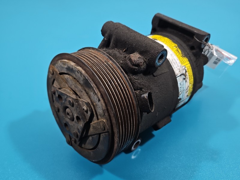 Sprężarka klimatyzacji kompresor 8200309193 Renault Scenic II 1.9 dci