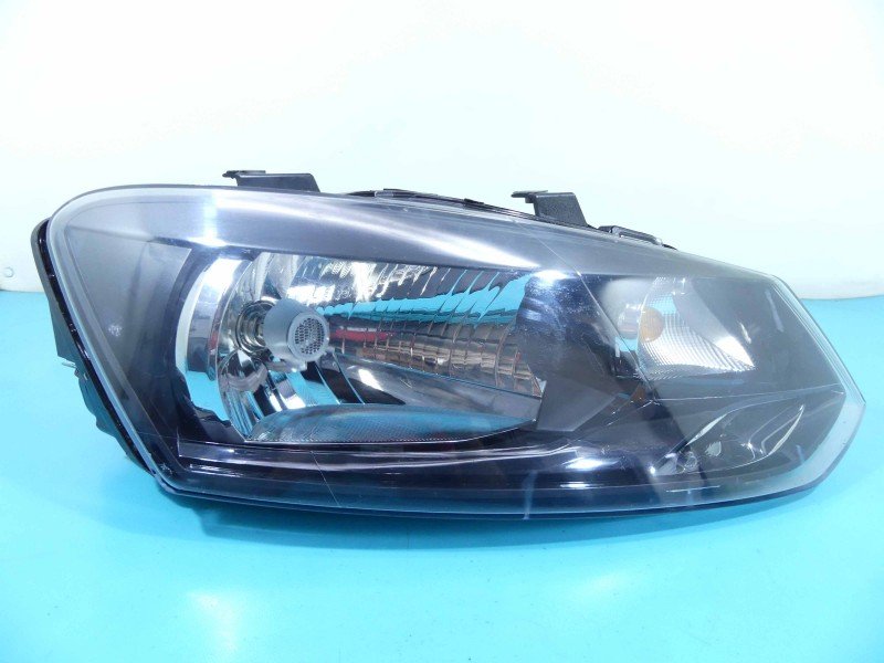 Reflektor prawy lampa przód Vw Polo V 6R 09-17 EUROPA