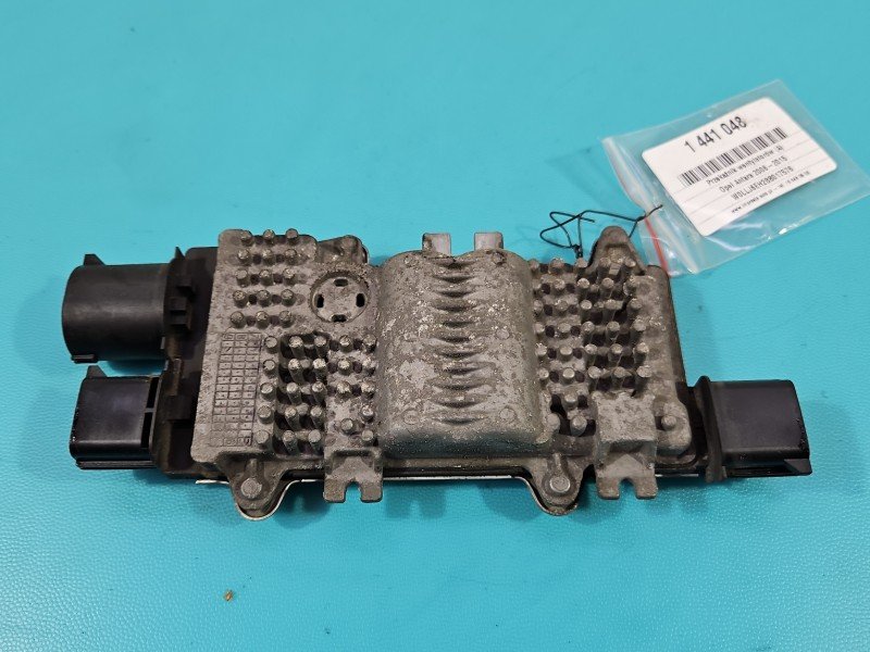 Przekaźnik wentylatorów wentylatora Opel Antara 1137328617, 20787305