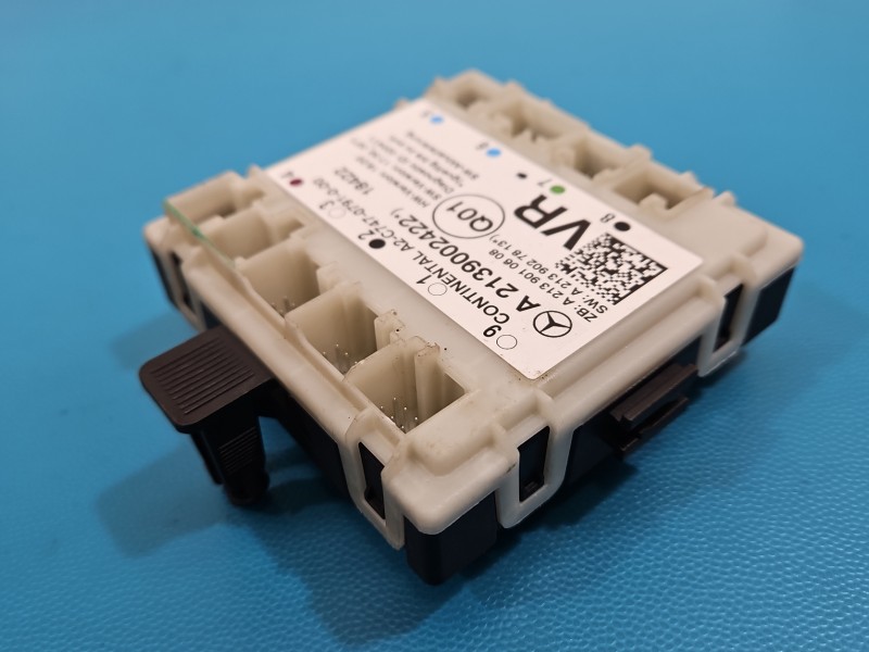 Sterownik moduł DRZWI Pp Mercedes W222 A2139002422