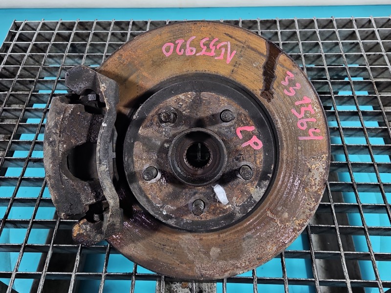 Zwrotnica lewa piasta przód 2.0 tdci Ford Mondeo Mk3