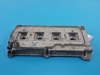 Pokrywa zaworów Audi A8 D2 4.2 V8