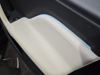 Tapicerka drzwi przód prawa boczek Jaguar F-Pace 16-