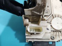Zamek przód prawy P04589924AE Jeep Grand Cherokee IV WK2 EUROPA Producent części: JEEP, 4pin