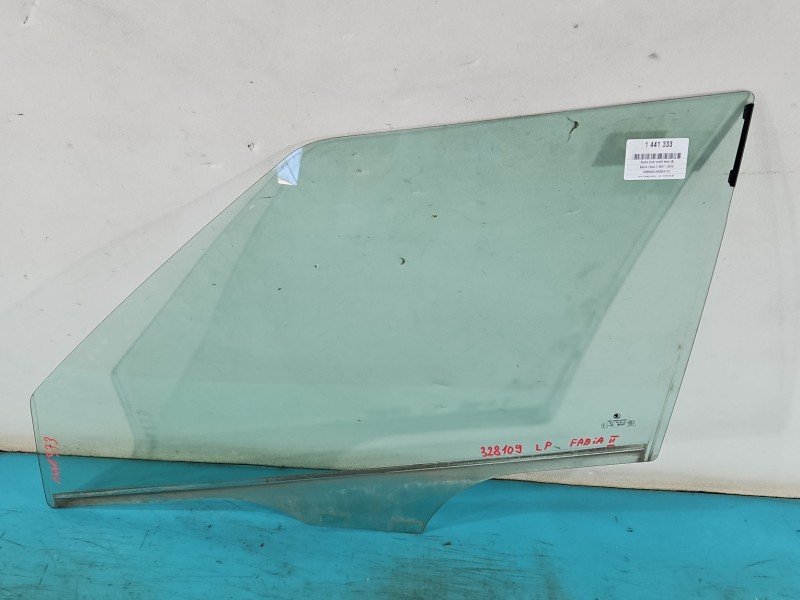 Szyba drzwi przód lewa Skoda Fabia II HB