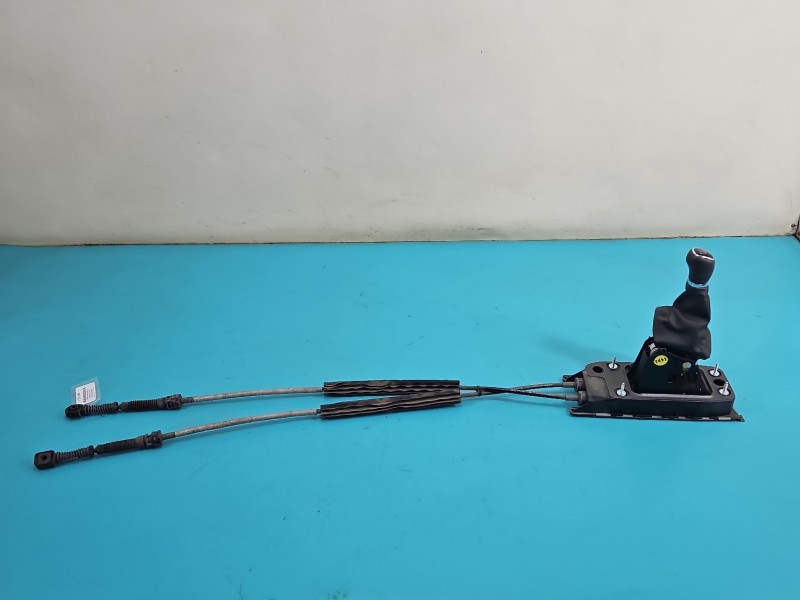 DŹWIGNIA LEWAREK WYBIERAK LINKI Skoda Octavia III 1.6 tdi