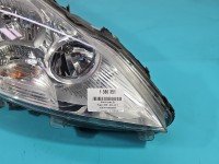 Reflektor prawy lampa przód Peugeot 5008 EUROPA