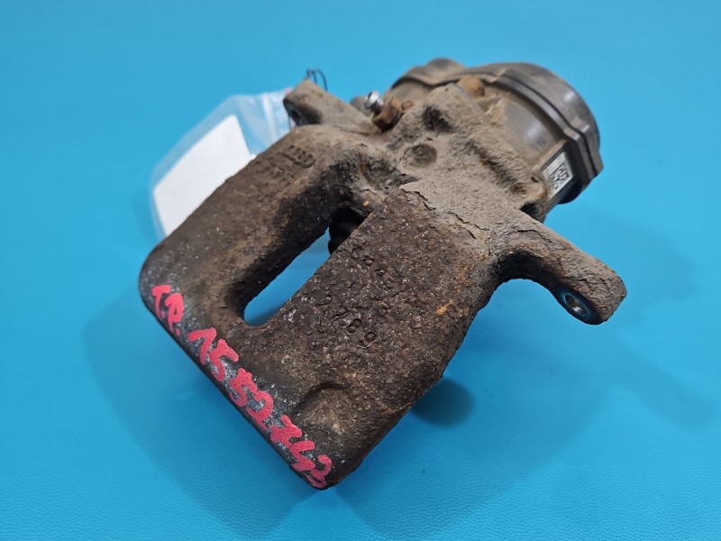 Zacisk tył prawy AUDI A4 B8 2.0 tdi sedan