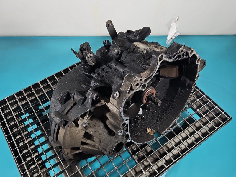 Skrzynia biegów 1023704 Volvo V70 I 2.5 tdi Skrzynia biegów 1023704 Volvo V70 I 2.5 tdi